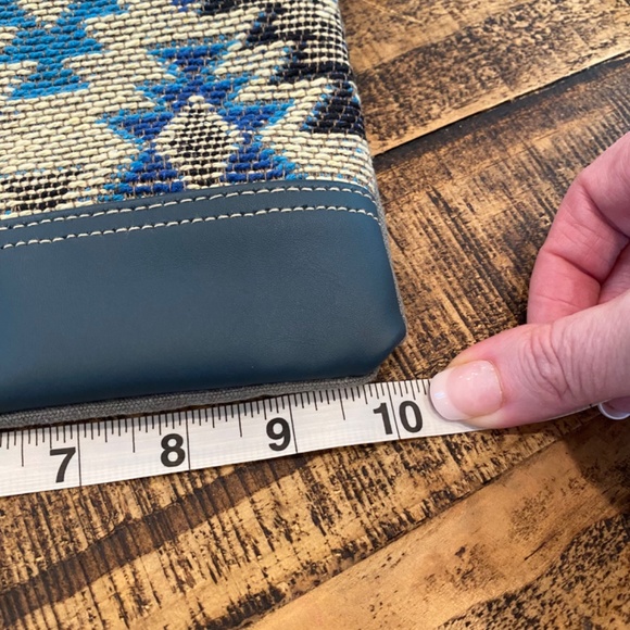 Zephyr Mesa Pouch NWT - Picture 6 of 11